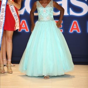 Pageant dress